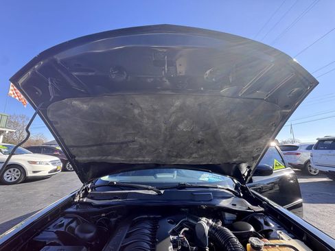 Used 2010 Dodge Charger SXT image 37