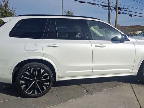 New 2026 Volvo XC90 B6 Ultra w/ Lounge Package image 7