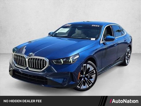 Certified 2024 BMW 530i w/ Convenience Package RWD image 1