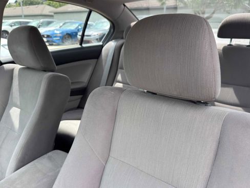 Used 2011 Honda Accord LX-P image 9