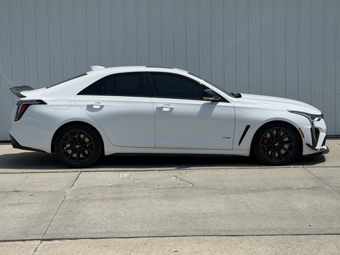 Used 2022 Cadillac CT4 V Blackwing w/ Carbon Fiber 1 Package RWD image 3