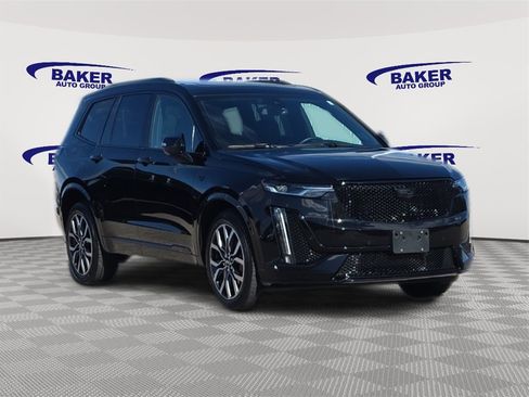 Certified 2024 Cadillac XT6 Sport image 3