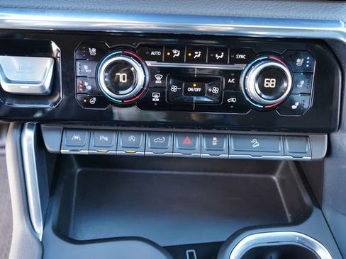 Used 2025 GMC Sierra 1500 Denali w/ Technology Package AWD/4WD image 26