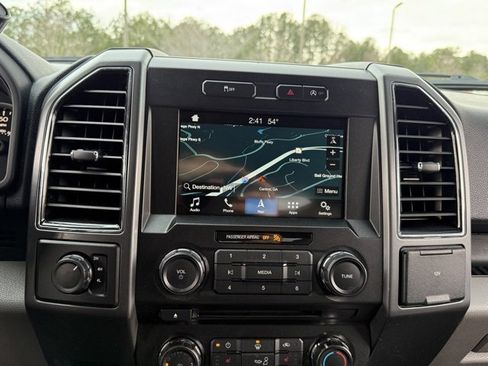 Used 2018 Ford F150 XLT w/ Equipment Group 302A Luxury image 21