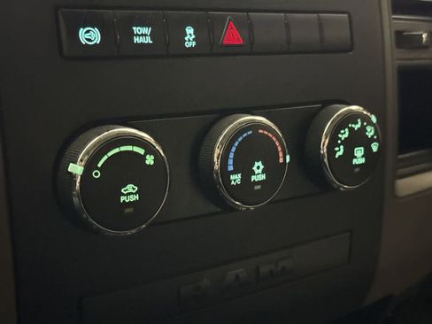 Used 2012 RAM 3500 ST w/ Chrome Appearance Group image 15