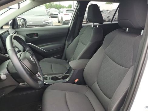 Used 2022 Toyota Corolla Cross LE AWD/4WD image 7