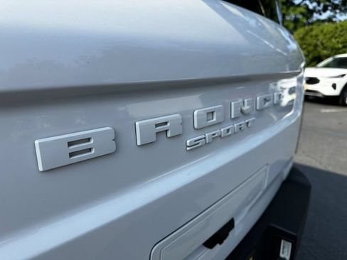 Certified 2022 Ford Bronco Sport Outer Banks w/ Tech Package AWD/4WD image 7