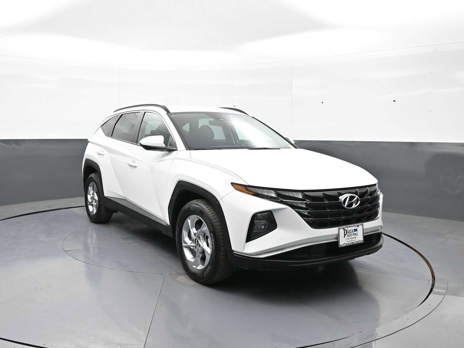 Used 2024 Hyundai Tucson SEL AWD/4WD image 3