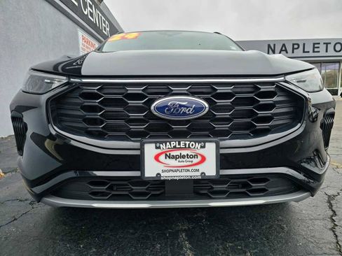 Used 2024 Ford Escape ST-Line w/ Tech Pack #1 image 10