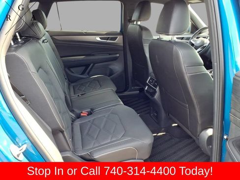 Used 2024 Volkswagen Atlas Cross Sport SE AWD/4WD image 12