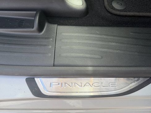 Used 2026 Chrysler Pacifica Pinnacle AWD/4WD image 23