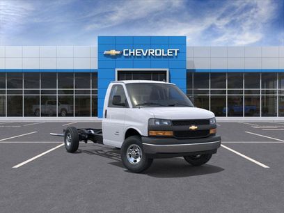New 2025 Chevrolet Express 3500 w/ Power Convenience Package