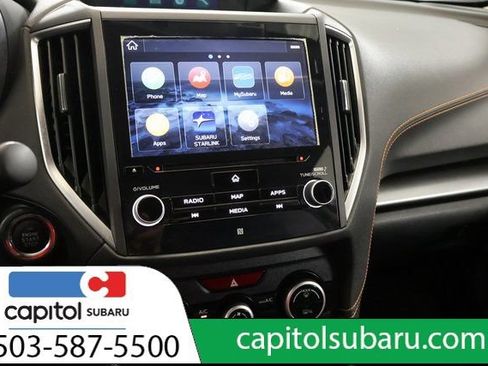 Used 2019 Subaru Crosstrek 2.0i Limited w/ Moonroof Package w/Navigation AWD/4WD image 19