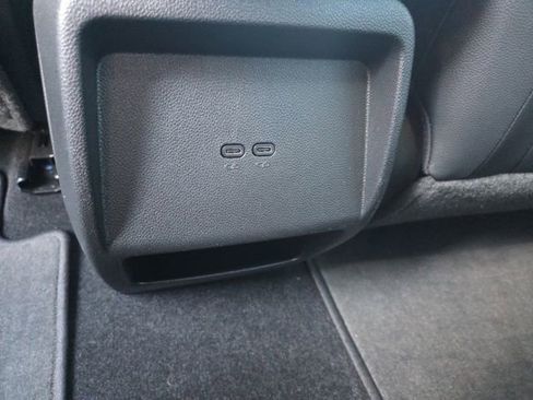 Used 2024 Chevrolet Equinox EV LT FWD image 50