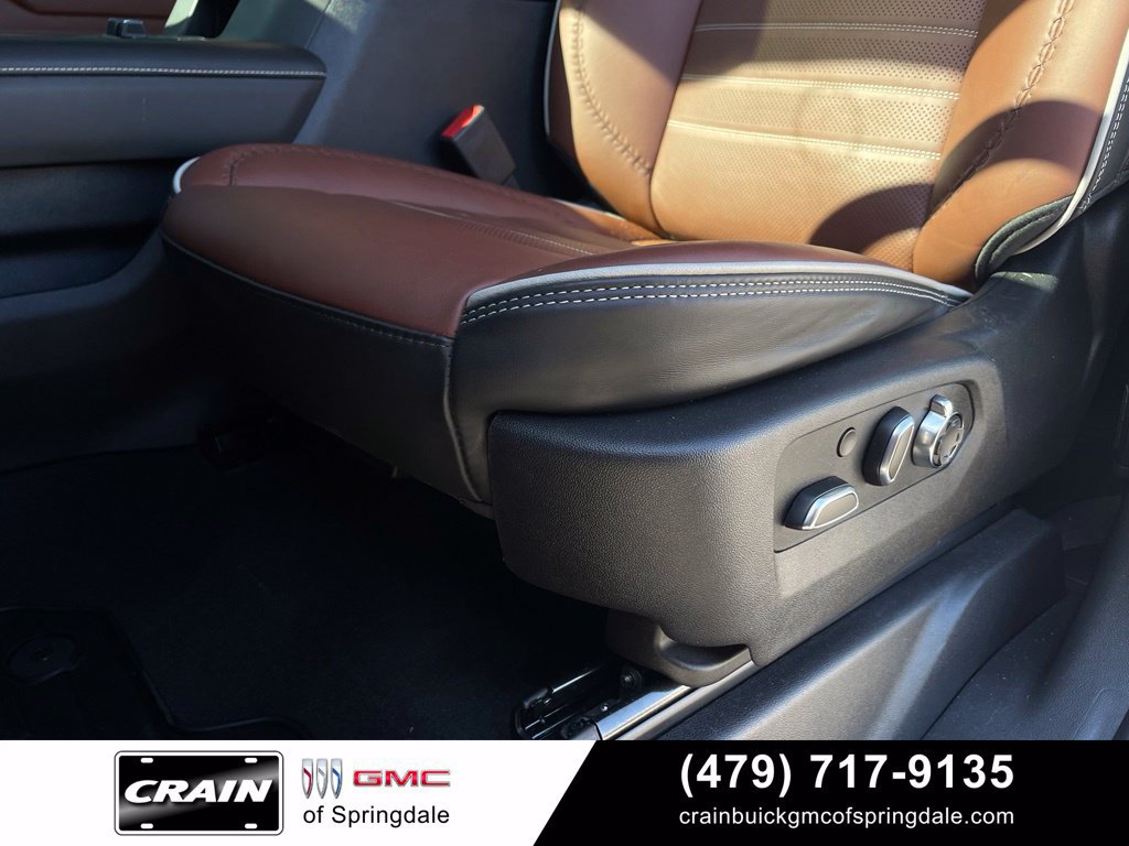 Used 2026 GMC Sierra 2500 Denali Ultimate w/ LPO, Black Badging Package AWD/4WD image 22