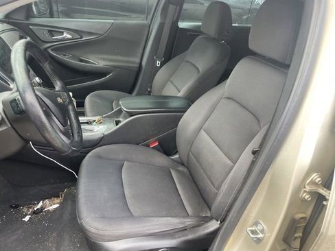 Used 2016 Chevrolet Malibu LT FWD image 7