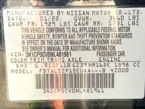 Certified 2022 Nissan Kicks SV image 32