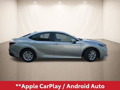 Used 2026 Toyota Camry LE FWD image 3