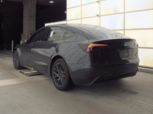 Used 2025 Tesla Model 3 Long Range image 5