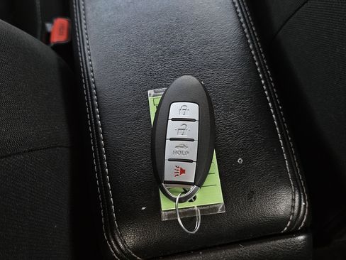 Used 2022 Nissan Kicks SV image 30