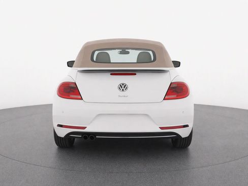 Used 2019 Volkswagen Beetle 2.0T S FWD image 8