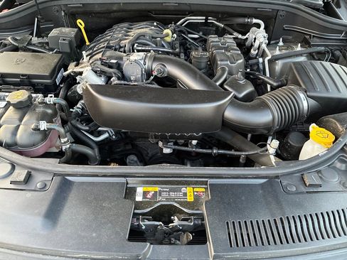 Used 2024 Dodge Durango GT AWD/4WD image 23