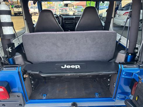 Used 2002 Jeep Wrangler X image 10