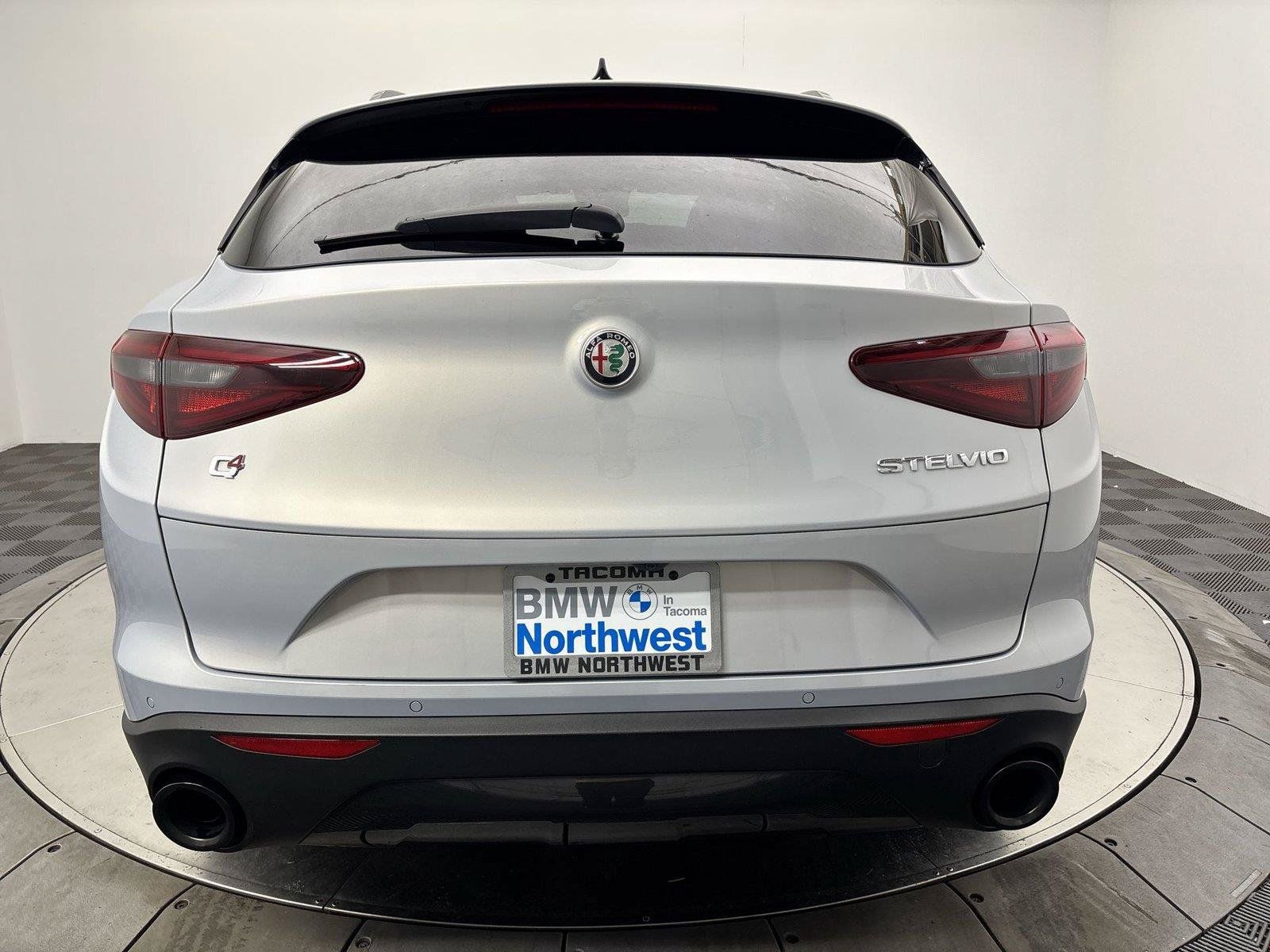 Used 2023 Alfa Romeo Stelvio Sprint AWD/4WD image 15