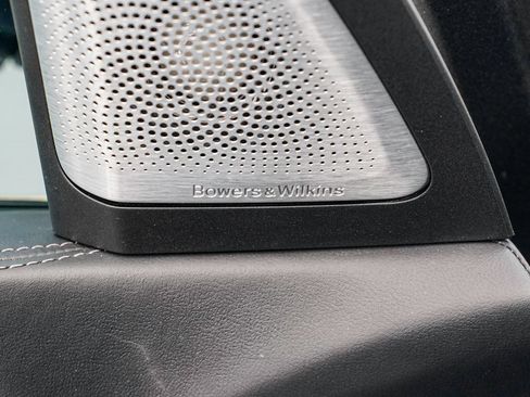 Used 2022 BMW X7 M50i image 11