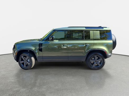 New 2026 Land Rover Defender 110 S image 8