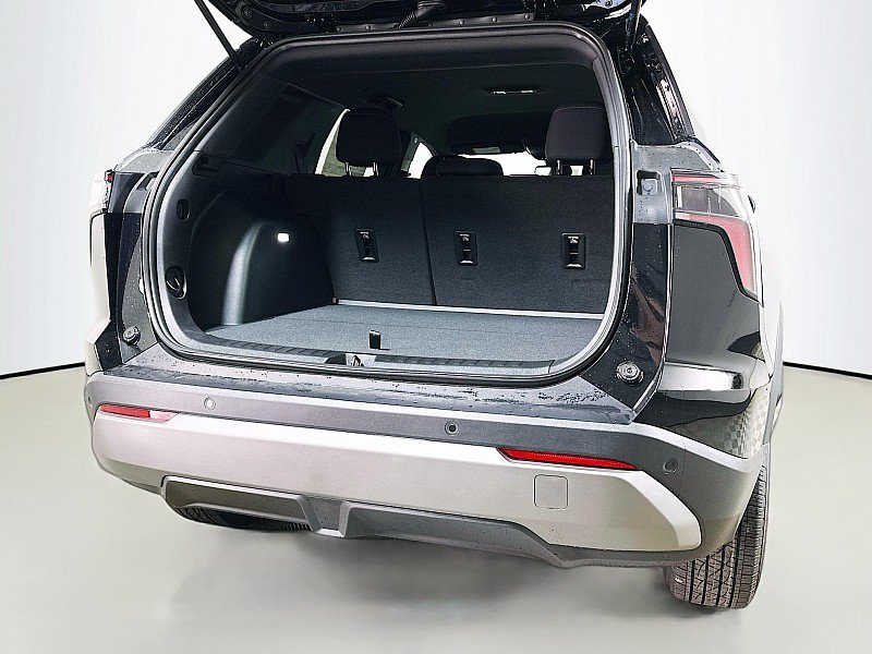 Used 2026 Chevrolet Equinox LT FWD image 17