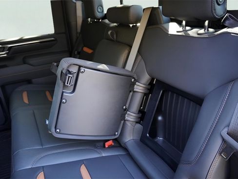 New 2026 GMC Sierra 2500 AT4 w/ AT4 Premium Plus Package image 35