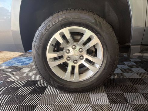 Used 2020 Chevrolet Suburban LT AWD/4WD image 32