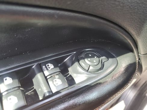 Used 2019 Jeep Compass Latitude w/ Cold Weather Group AWD/4WD image 25