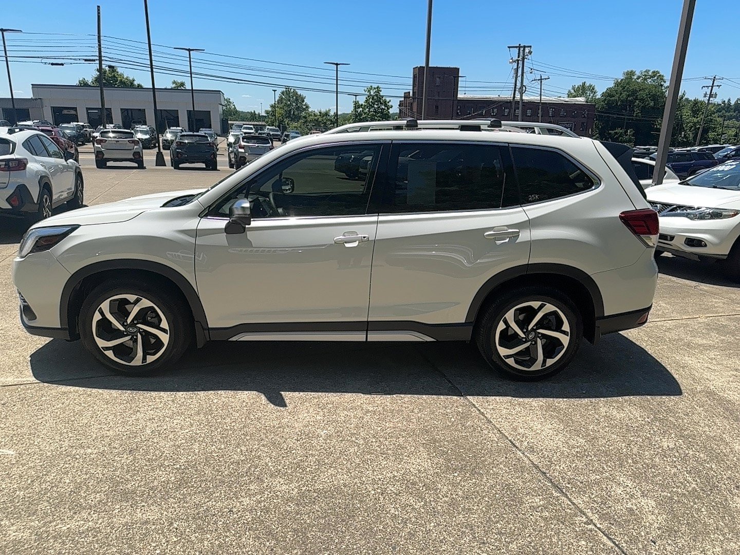 Used 2024 Subaru Forester Touring w/ Convenience Package AWD/4WD image 7