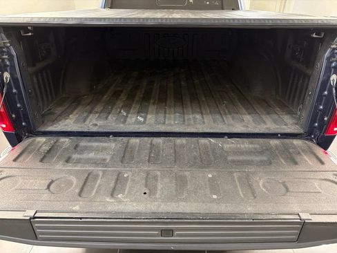 Used 2016 Ford F150 Platinum w/ Equipment Group 701A Luxury AWD/4WD image 40