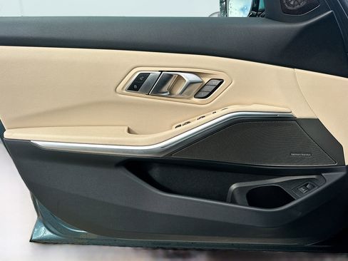 Used 2021 BMW 330i Sedan w/ Premium Package image 22