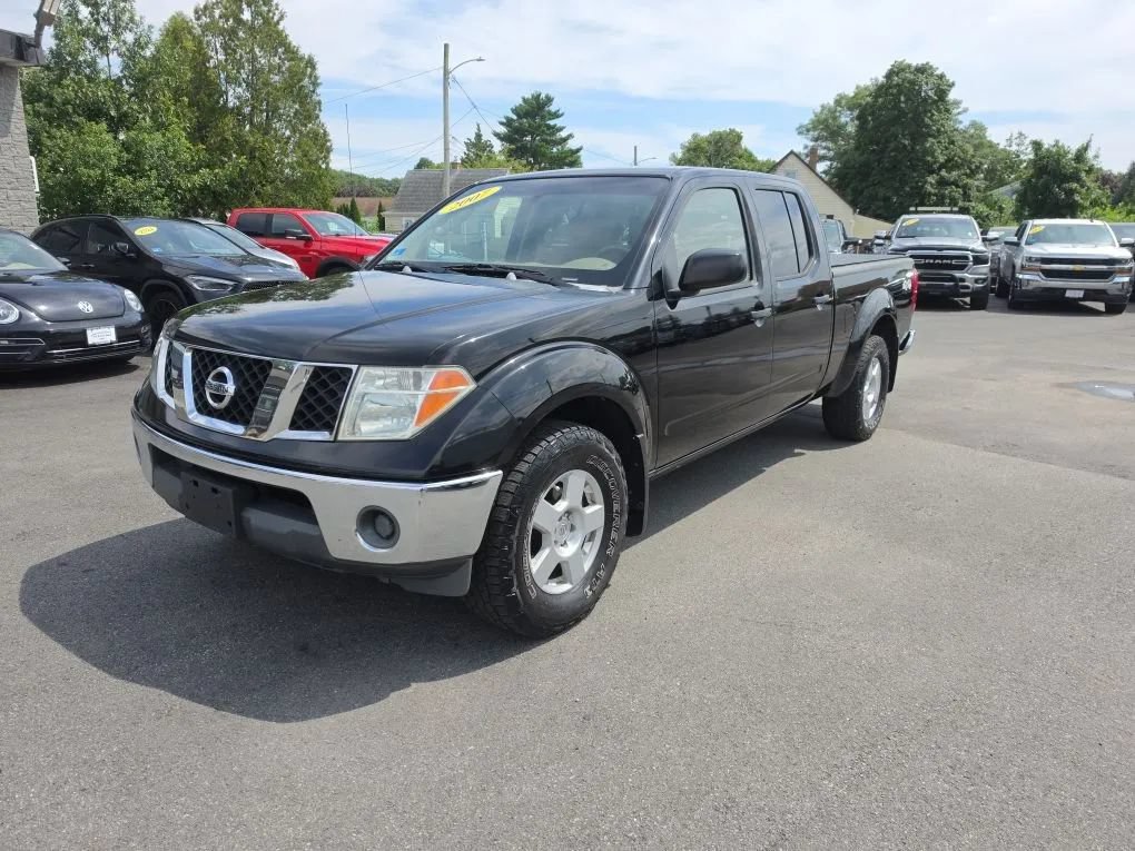 Used 2007 Nissan Frontier SE w/ Power Pkg AWD/4WD image 3