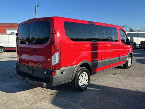 Used 2015 Ford Transit 350 XLT image 5
