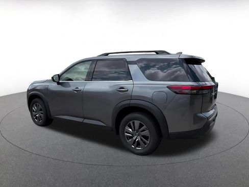 Used 2025 Nissan Pathfinder SV AWD/4WD image 8