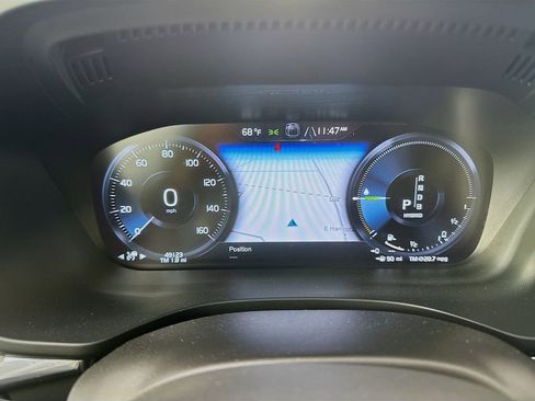 Used 2019 Volvo XC60 T8 R-Design w/ Advanced Package AWD/4WD image 14