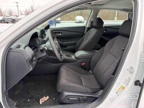 Used 2025 Honda Accord SE image 10