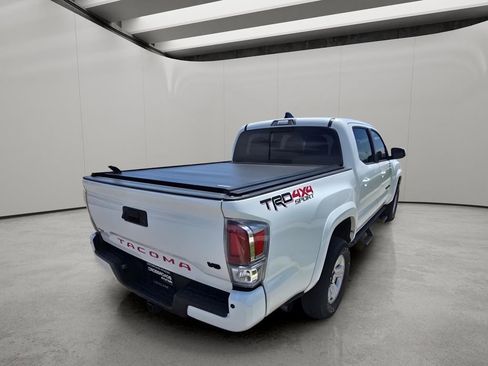 Used 2021 Toyota Tacoma TRD Sport w/ Technology Package AWD/4WD image 5