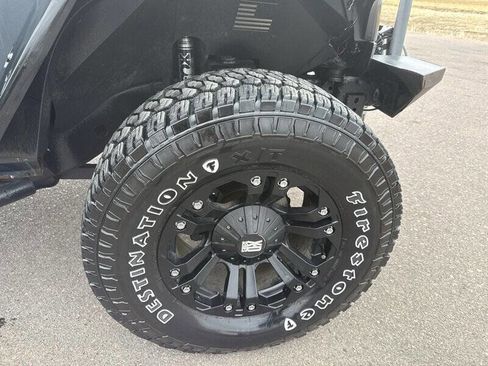 Used 2007 Jeep Wrangler Unlimited Sahara image 16