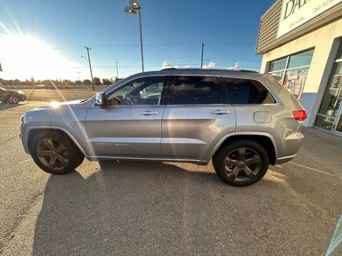Used 2014 Jeep Grand Cherokee Overland w/ Advanced Technology Group image 8