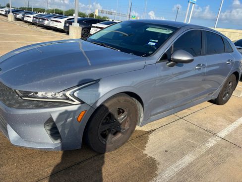 Used 2021 Kia K5 LX FWD image 1