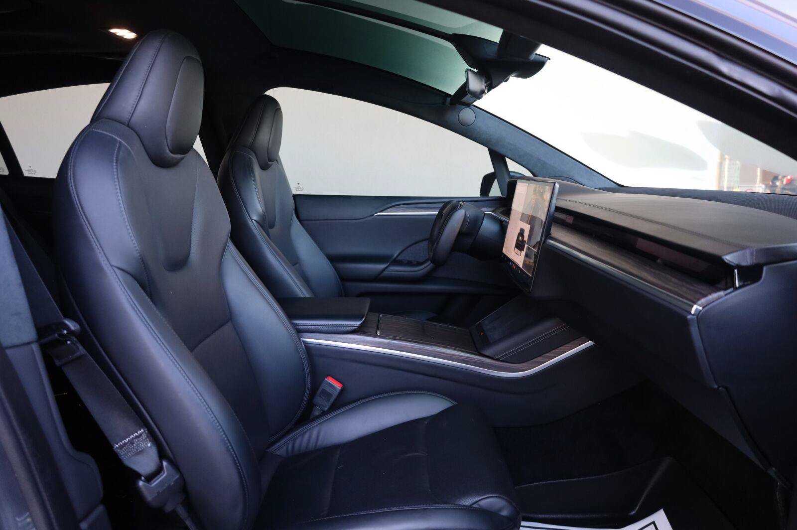 Used 2023 Tesla Model X AWD/4WD image 27