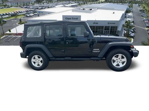 Certified 2016 Jeep Wrangler Unlimited Sport w/ Connectivity Group AWD/4WD image 17