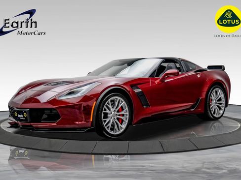 Used 2018 Chevrolet Corvette Z06 RWD image 2