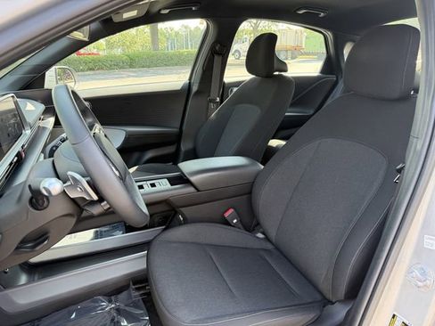 Used 2024 Hyundai Ioniq 6 SE RWD image 10